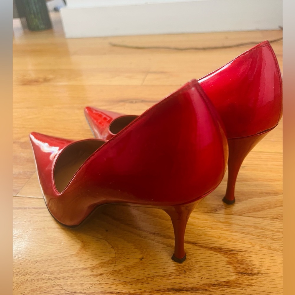 Stuart weitzman candy apple red pumps